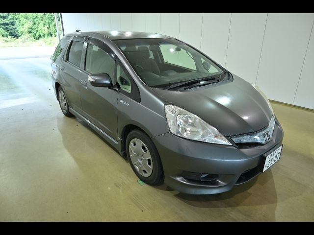 20087 Honda Fit shuttle GP2 2013 г. (Honda Tokyo)